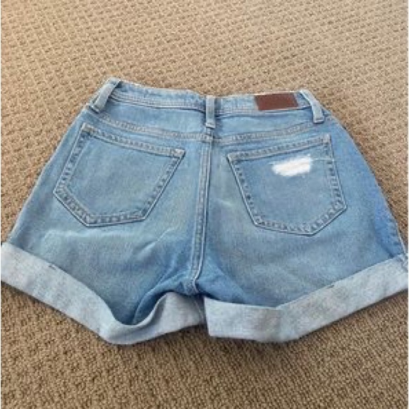 Hollister Jean Shorts - Picture 1 of 6